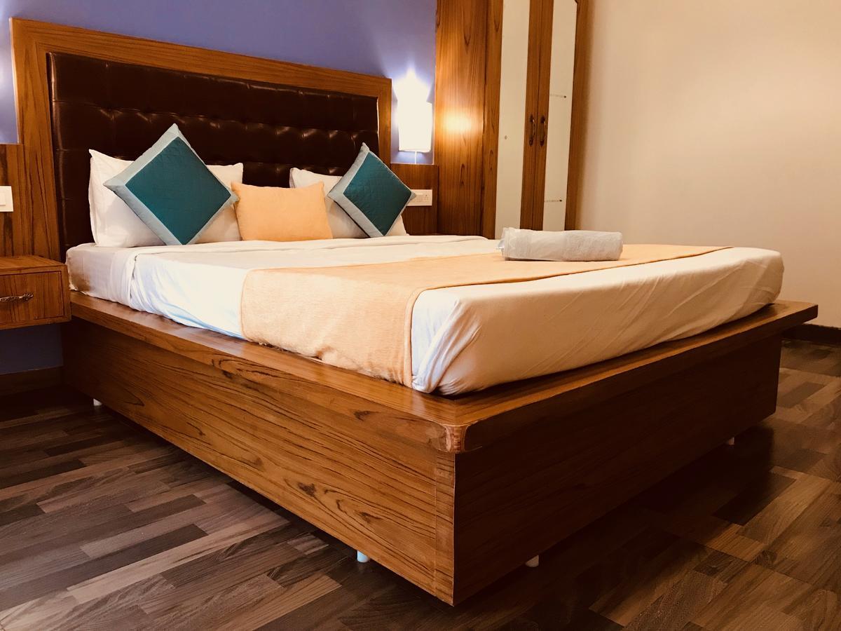Royale Nirvana Resort Arpora Extérieur photo