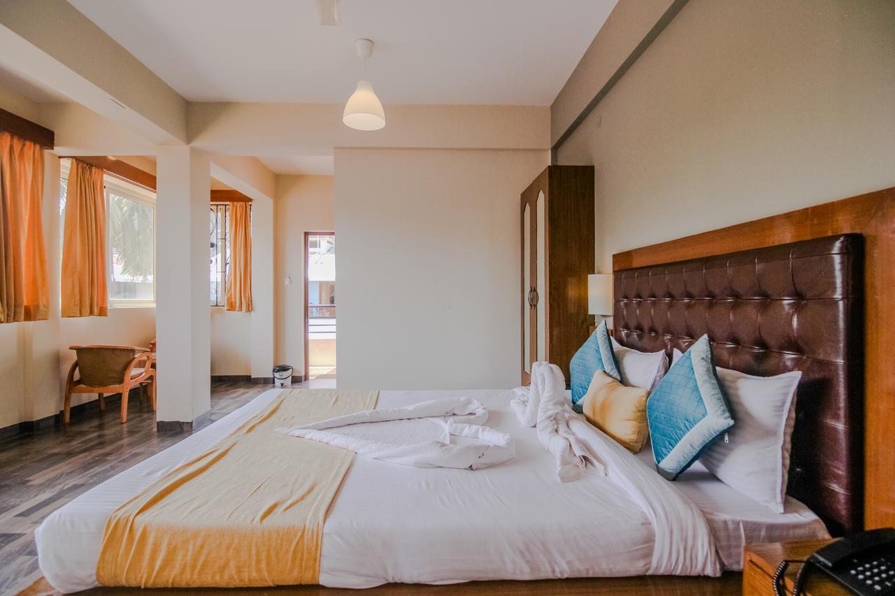Royale Nirvana Resort Arpora Extérieur photo